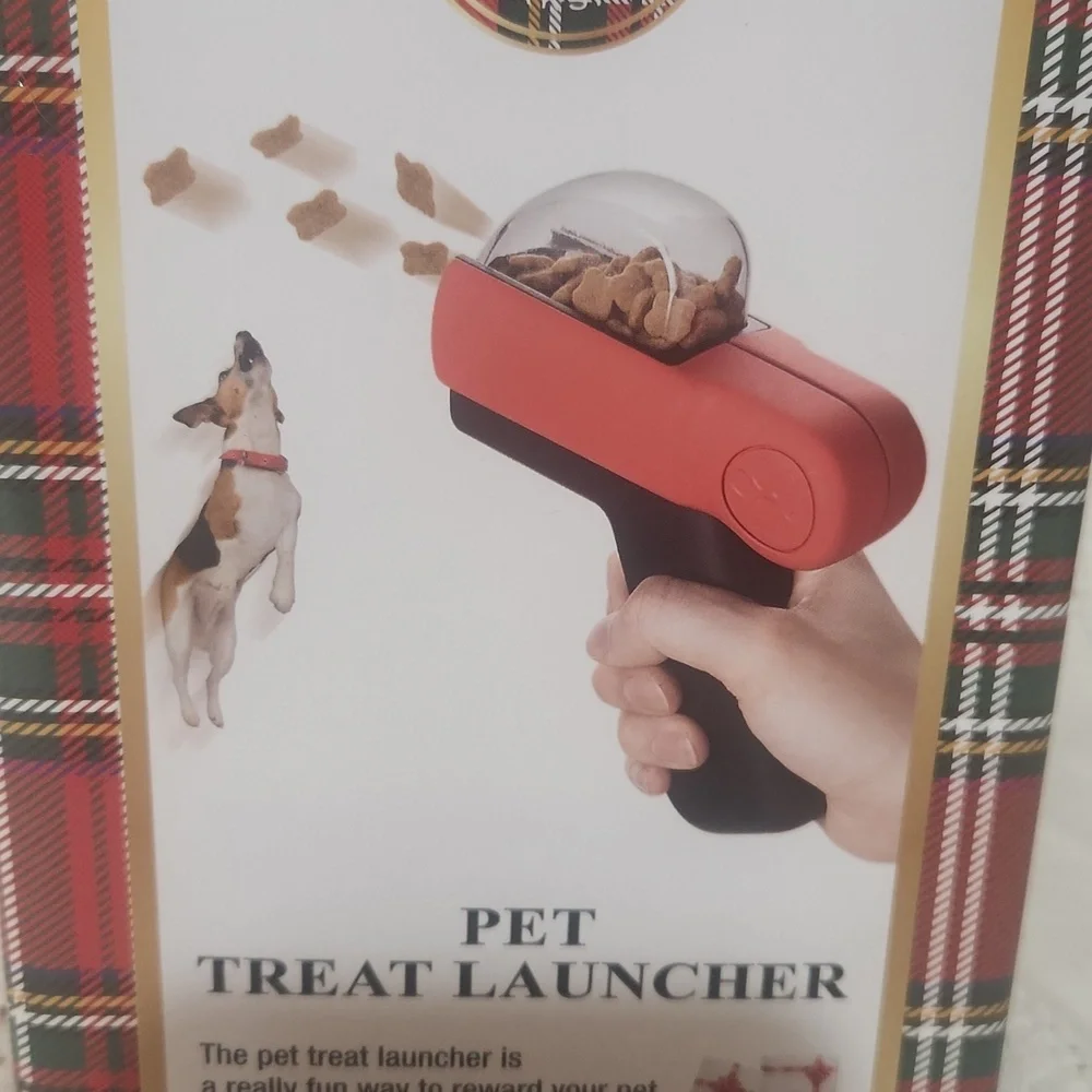 Pet Treat Launcher